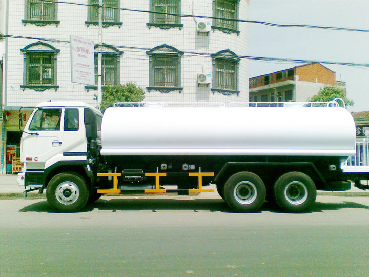 UD water tanker 15~22 m3 water tank truck
