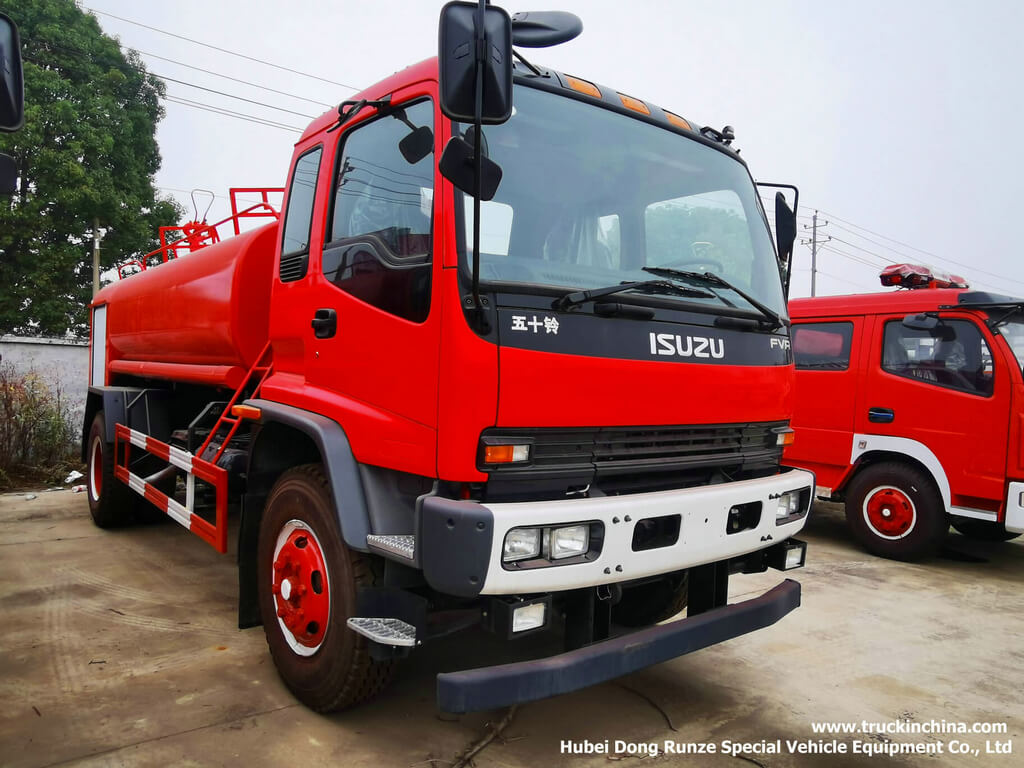 ISUZU Fire Truck / Fire Engine With Stainless Steel Water Tank PTO Sandwich Type For Fire Pump Sprinkler 50L/s Cannon PS10/50W-D