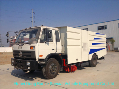 Dongfeng Street Sweeper Truck 4.5cbm Garbage 1.5 Cbm Water Stainless Steel for Airport Yard Sweeping Cleaning 4X2 -Rhd. LHD