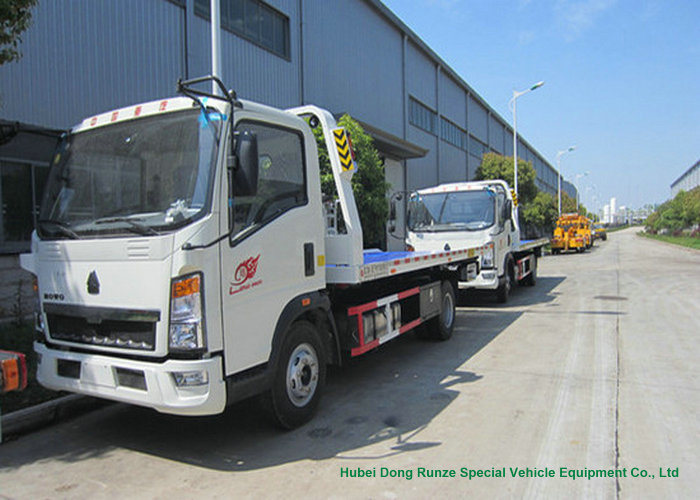 Sinotruk HOWO 5 Ton Wrecker Flatbed Tow Truck for Recovery 