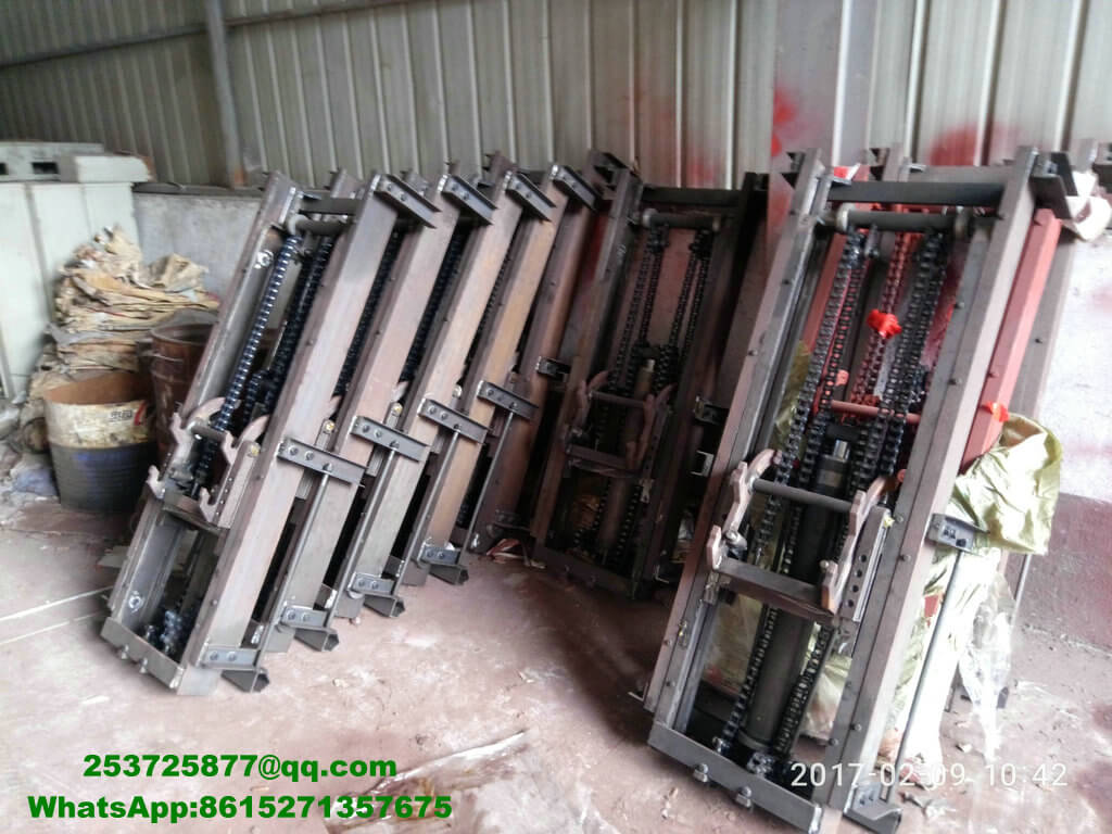 Hooklift truck body parts customizing - Buy Product on Hubei Dong Runze  Special Vehicle Equipment Co., Ltd