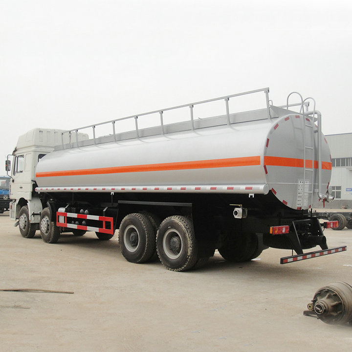 Shacman F3000 Oil Tank Trucks 32000Liters / 8000 Gallon 