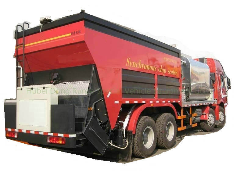 Sinotruck Howo 8x4 Bitumen Synchronous Chip sealer truck
