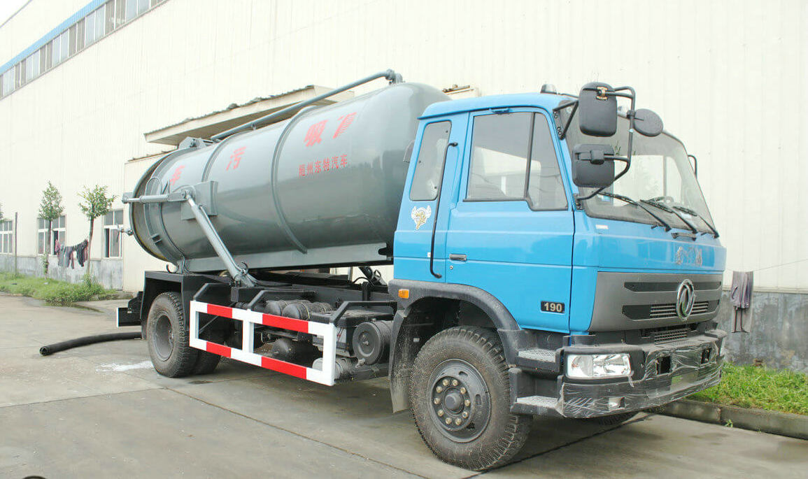 Vacuum Tank Truck 10000L-12000 Liter For Sucking chemical acid Waste