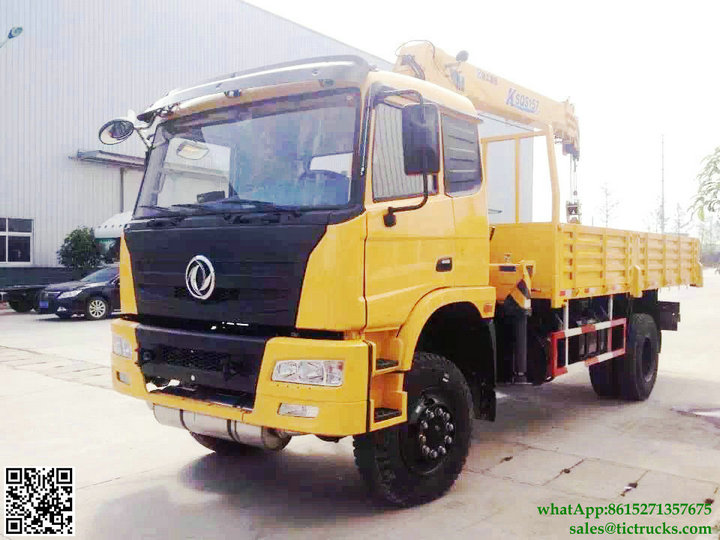 Dongfeng 4x4 Offroad 6ton Crane Truck