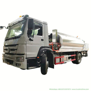 HOWO 16 Ton Intelligent Asphalt Distributor Truck 6m3 Asphalt Emulsion Tank