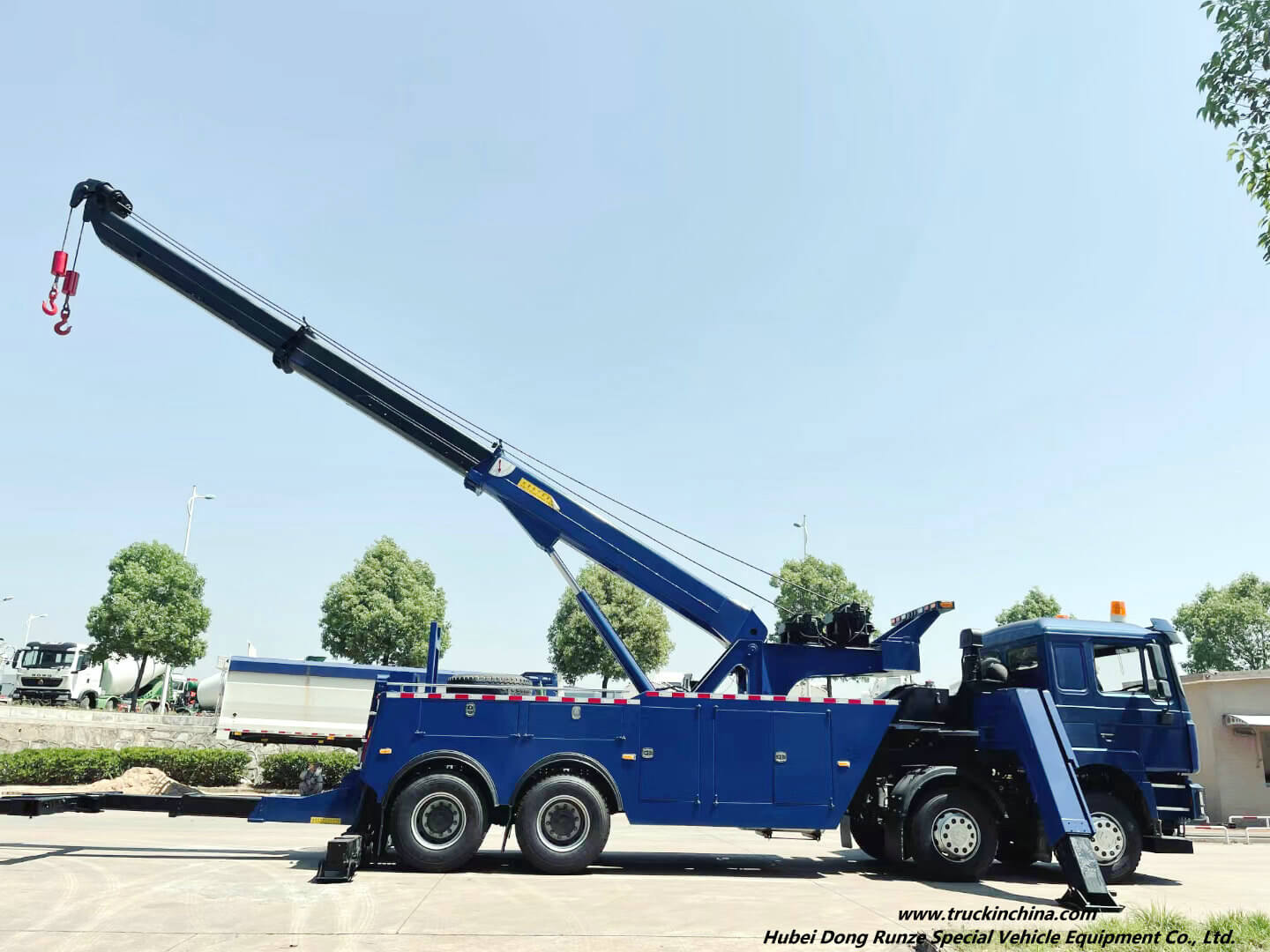 SHACMAN 50T Rotator Wrecker Tow Truck for Breakdown Bus Trailer Rescue with Two Hydraulic Winch 250KN Towing 50T 