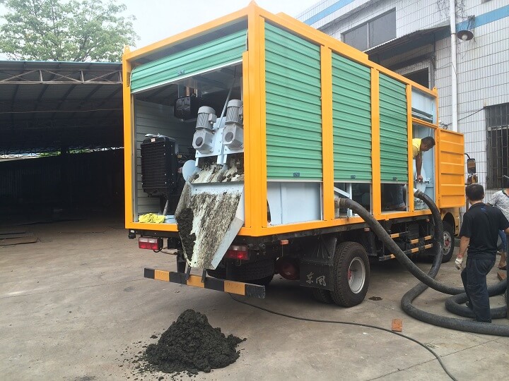 DFAC Sewer Vacuum Cleaning Jetting Wastewater Sewage Sludge Treatment Biosolids Loading System Truck 