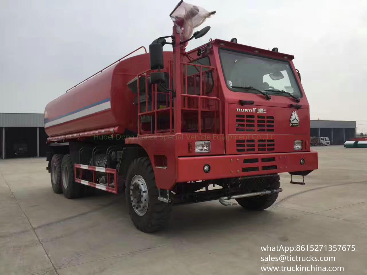 Sino truck Mine 40000L Water tank Truck with water pump cannon 60L/s