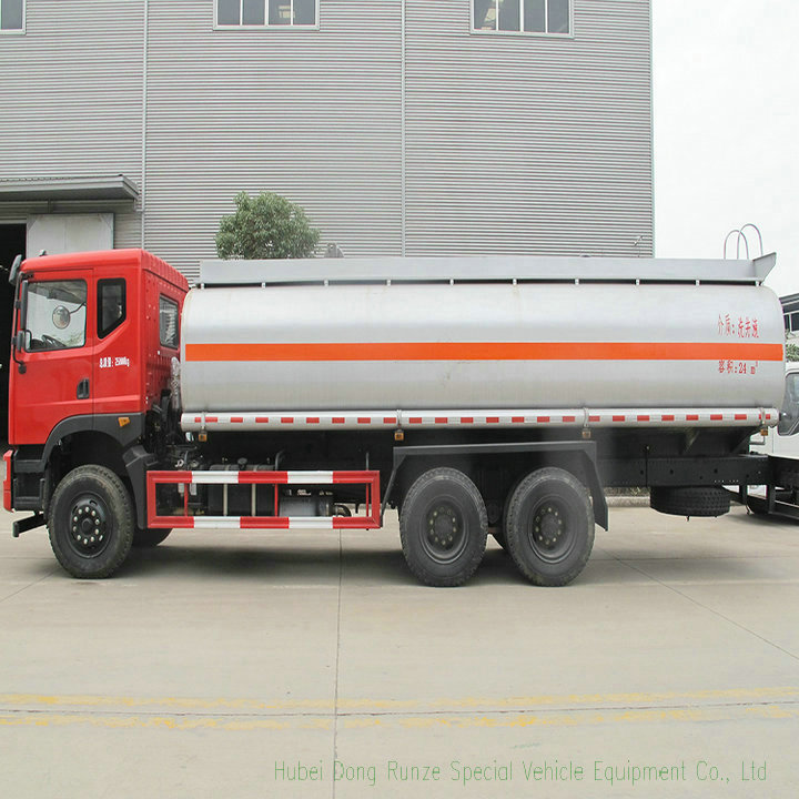  D7 Refuelling Fuel Truck With PTO Oil Pump 20000L ( 5280 Gallons) 