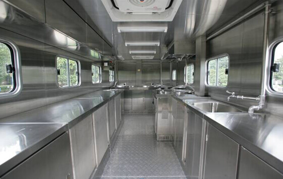  SITRAK C7H 540 HP Mobile Kitchen Heavy Truck Customizing 